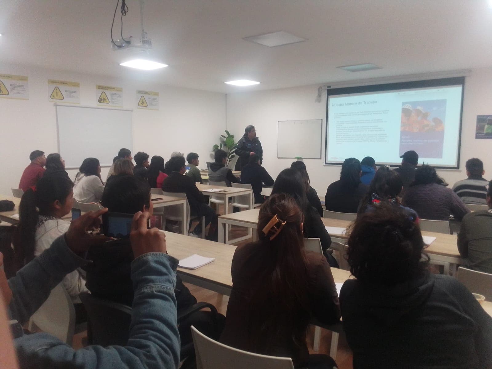 Alumnos en clase